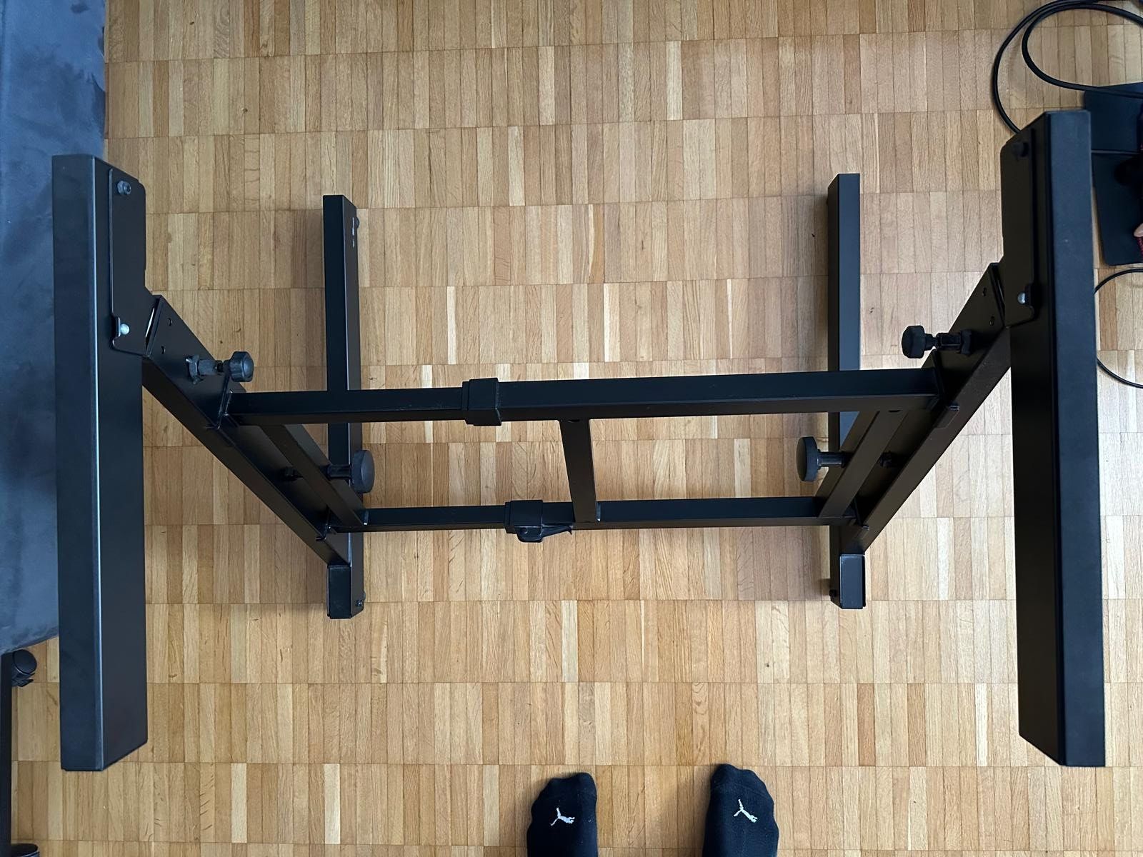 Supports pour instruments & partitions: Roland KS-11Z Keyboard Ständer – D'occasion à Zürich par mischa1234 2