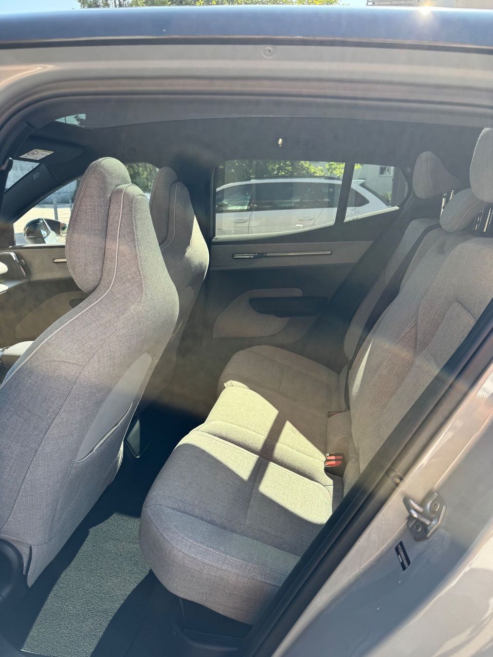 Volvo Automobili: Volvo EX30 E60 Twin Ultra Performance AWD – Usato da Gümligen venduto da Dr_Loci 8