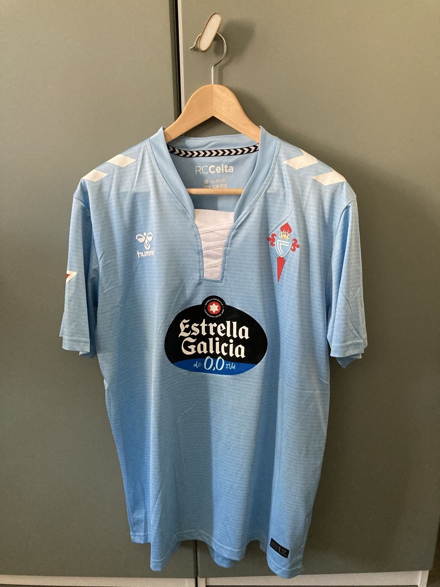 Hummel Canottiere & Pantaloni: Trikot Celta Vigo – Usato da Zürich venduto da Mr.Panenka