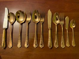 Set de couverts neufs 142 pièces, Nickel plaqué or
