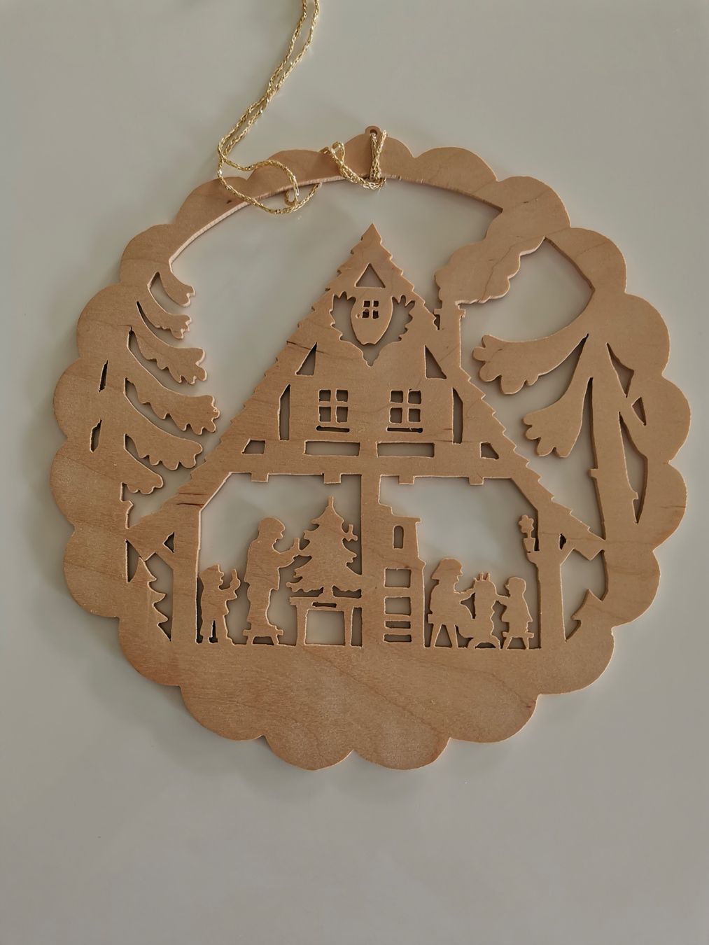 Tutte le decorazioni: Holzdeko zum Aufhängen – Usato da Richterswil venduto da Milan777