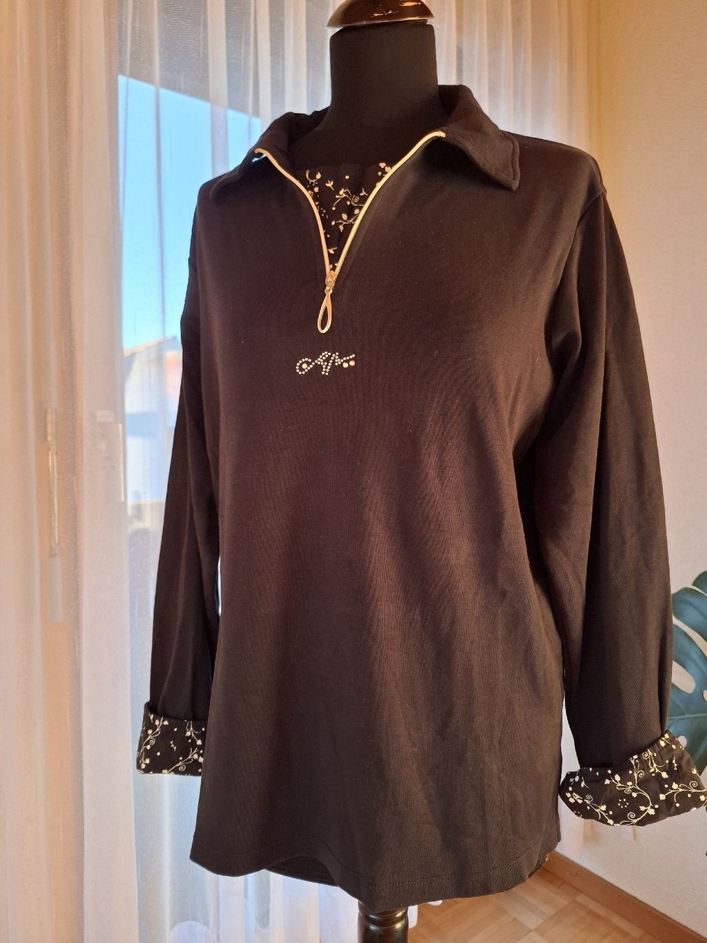 T-shirt: Damen Oberteil Schwarz L XL Zipper basic winter 2000 – Usato da Vinelz venduto da sonnenmond77 1