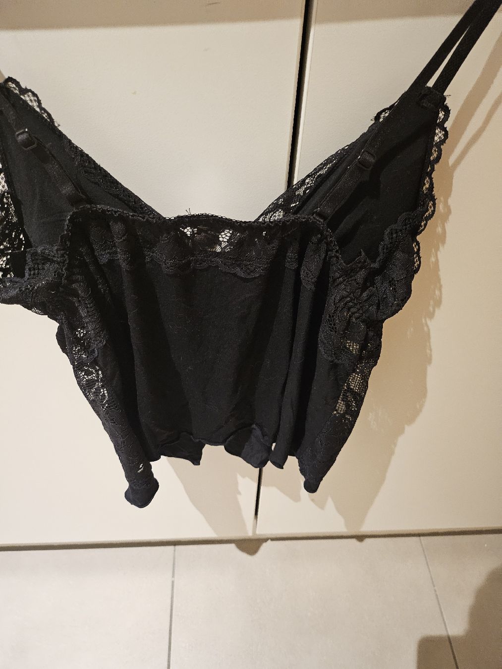 Top: Petit top noir dentelle – Nuovo e nell'imballaggio originale da La Tour-de-Peilz venduto da mar_2r26 2
