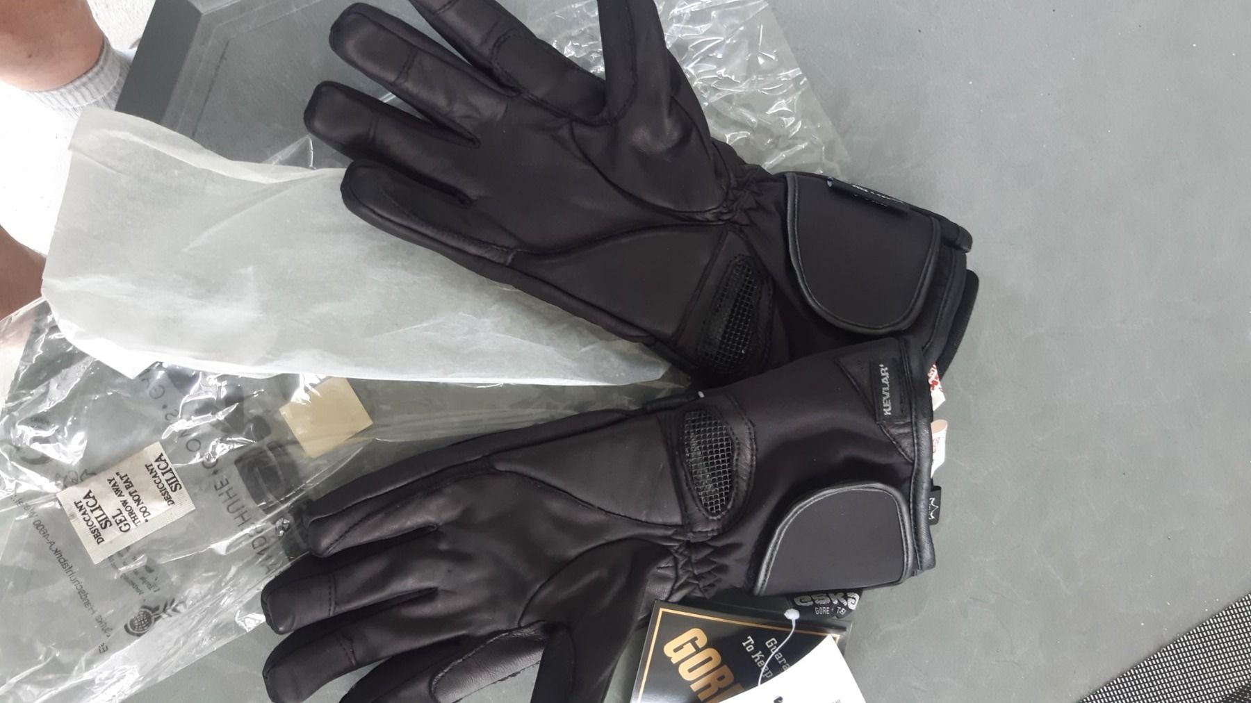 Guanti & manicotti: NEU/ Daytona/ S /Damen/70% – Nuovo e nell'imballaggio originale da Adlikon b.Regensdf venduto da attila63 2