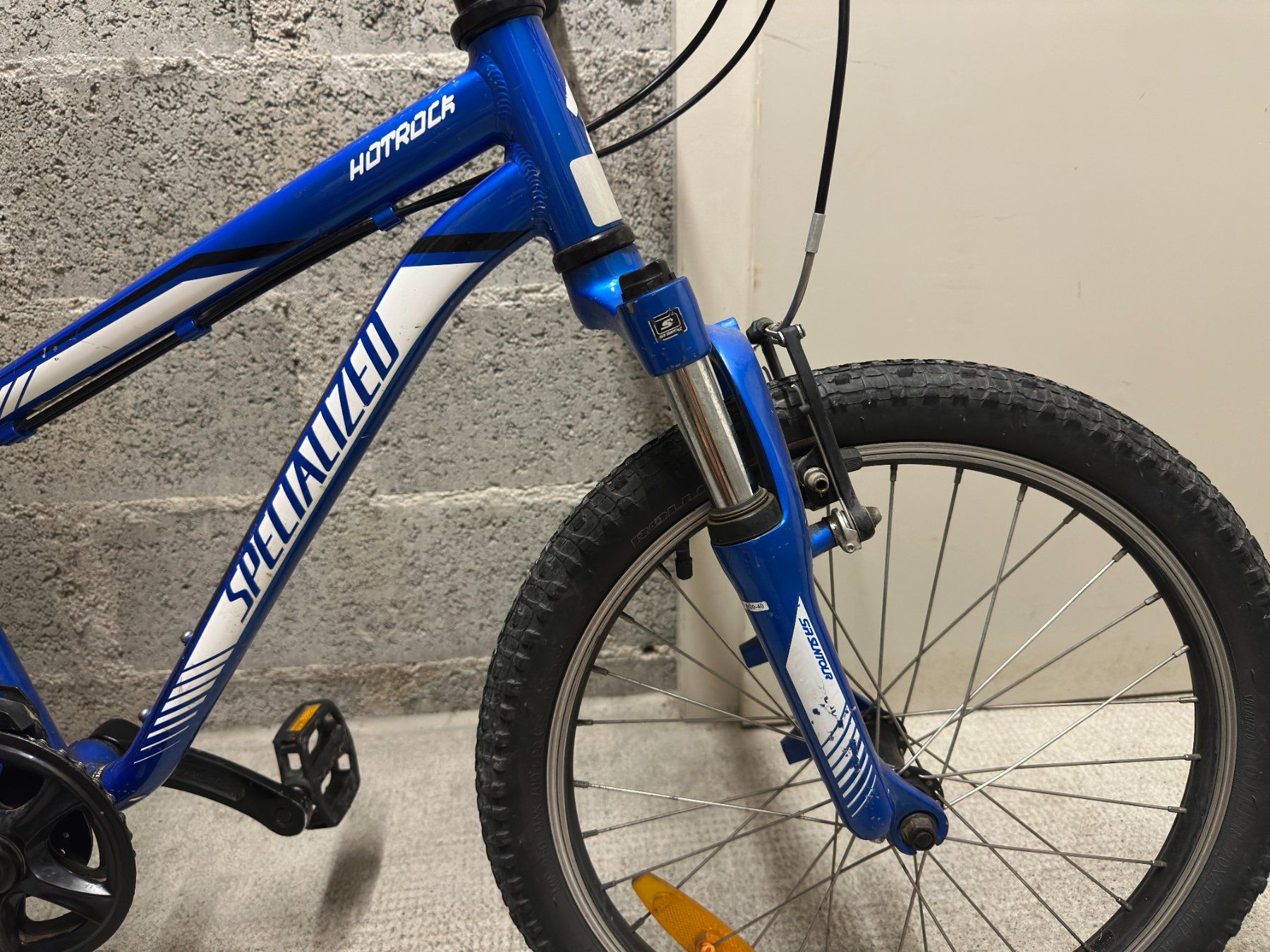 Specialized Biciclette: VTT vélo Specialized Hotrock 20 pouce – Usato da Lausanne venduto da brixton 5