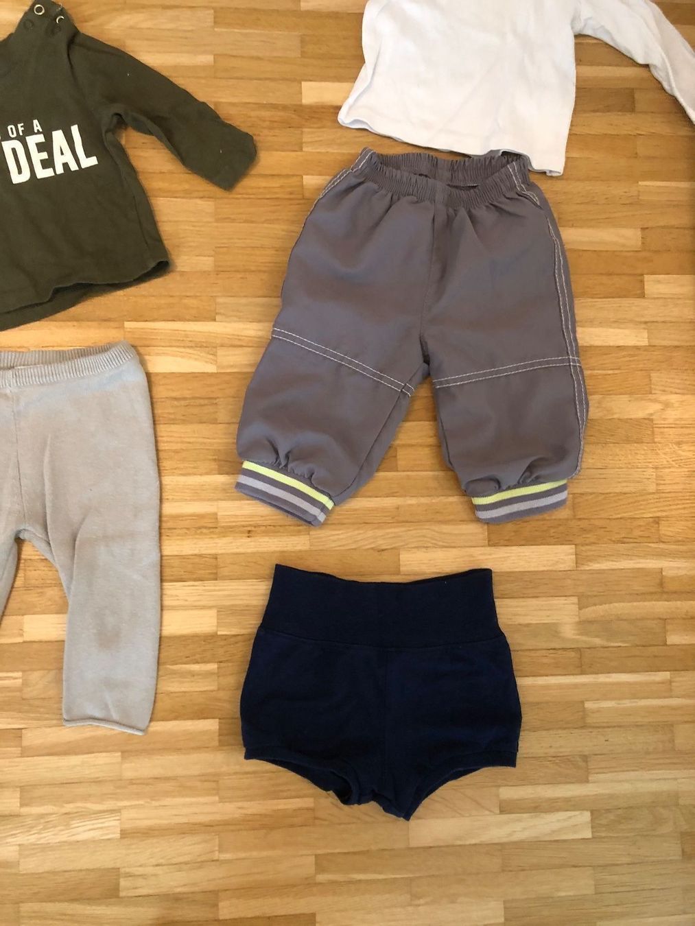 Kleiderpakete & -sets: Kinderkleider Set Grösse 62 Junge – Gebraucht aus Lupsingen von sta_wgg5 5