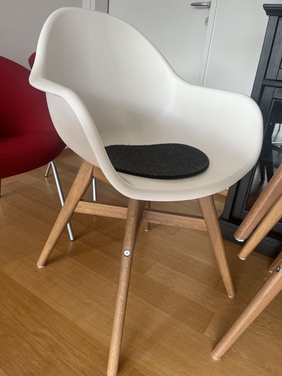 4x Stück Ikea Stühle Fanbyn weiss, Holzfüsse, plastikschale (Usato