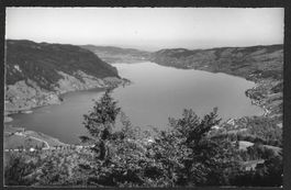 Blick auf das Ägerital mit Zugersee