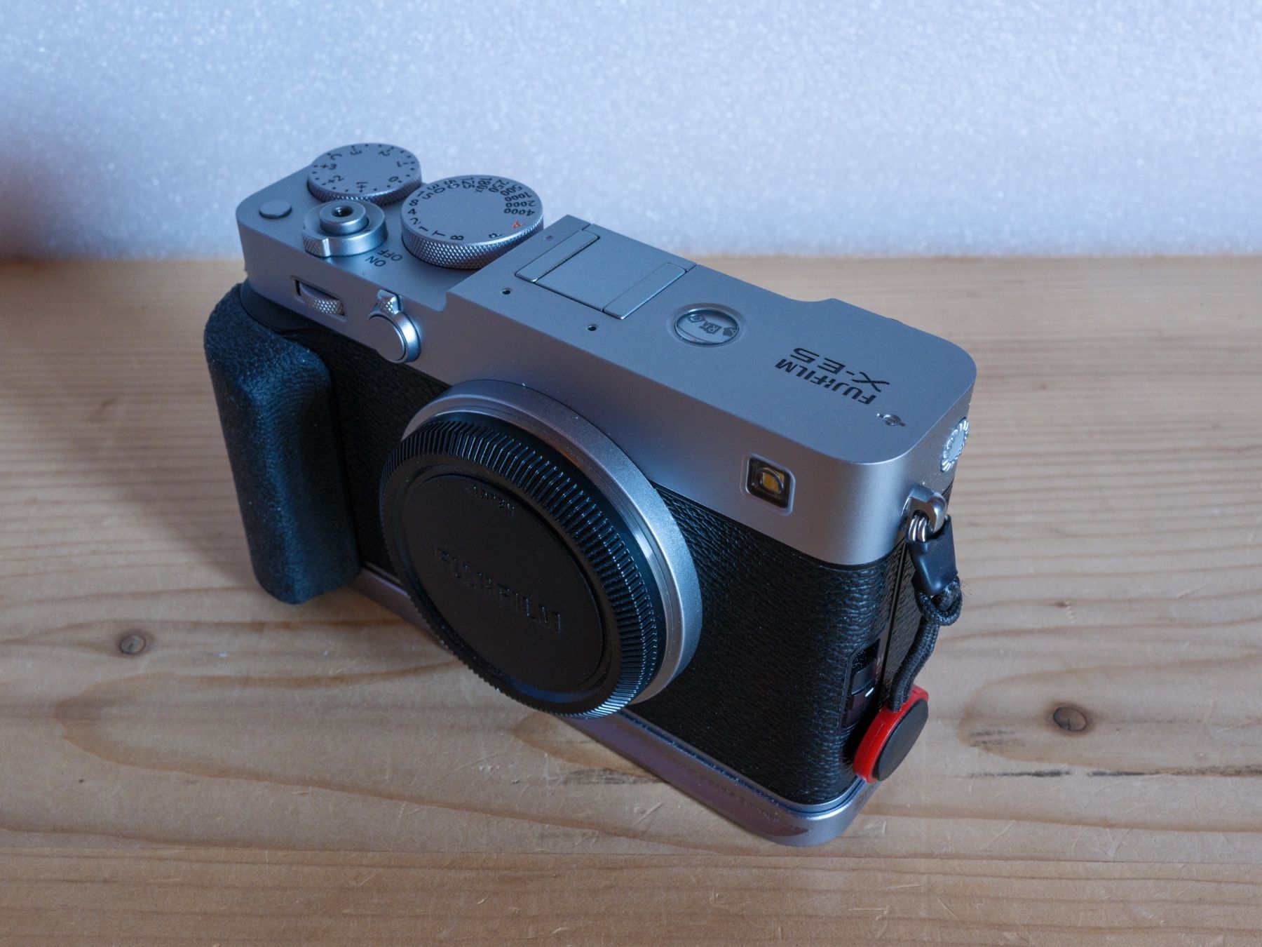 Fujifilm Fotocamera: Fujifilm X-E5 + 2 Objektive und Zubehör – Nuovo (secondo la descrizione) da Rohrbach venduto da Fomo 1