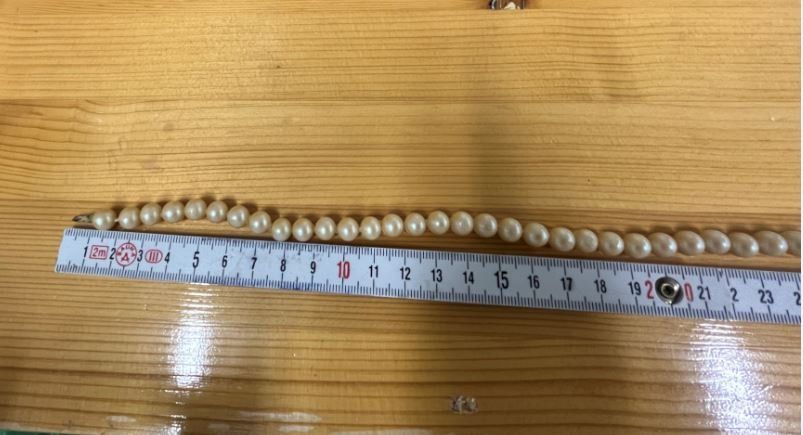 Catenine: Perlenkette mit 139 Perlen – Usato da Mumpf venduto da dadaboygugu 1