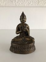 Buddha aus Messing oder Bronze