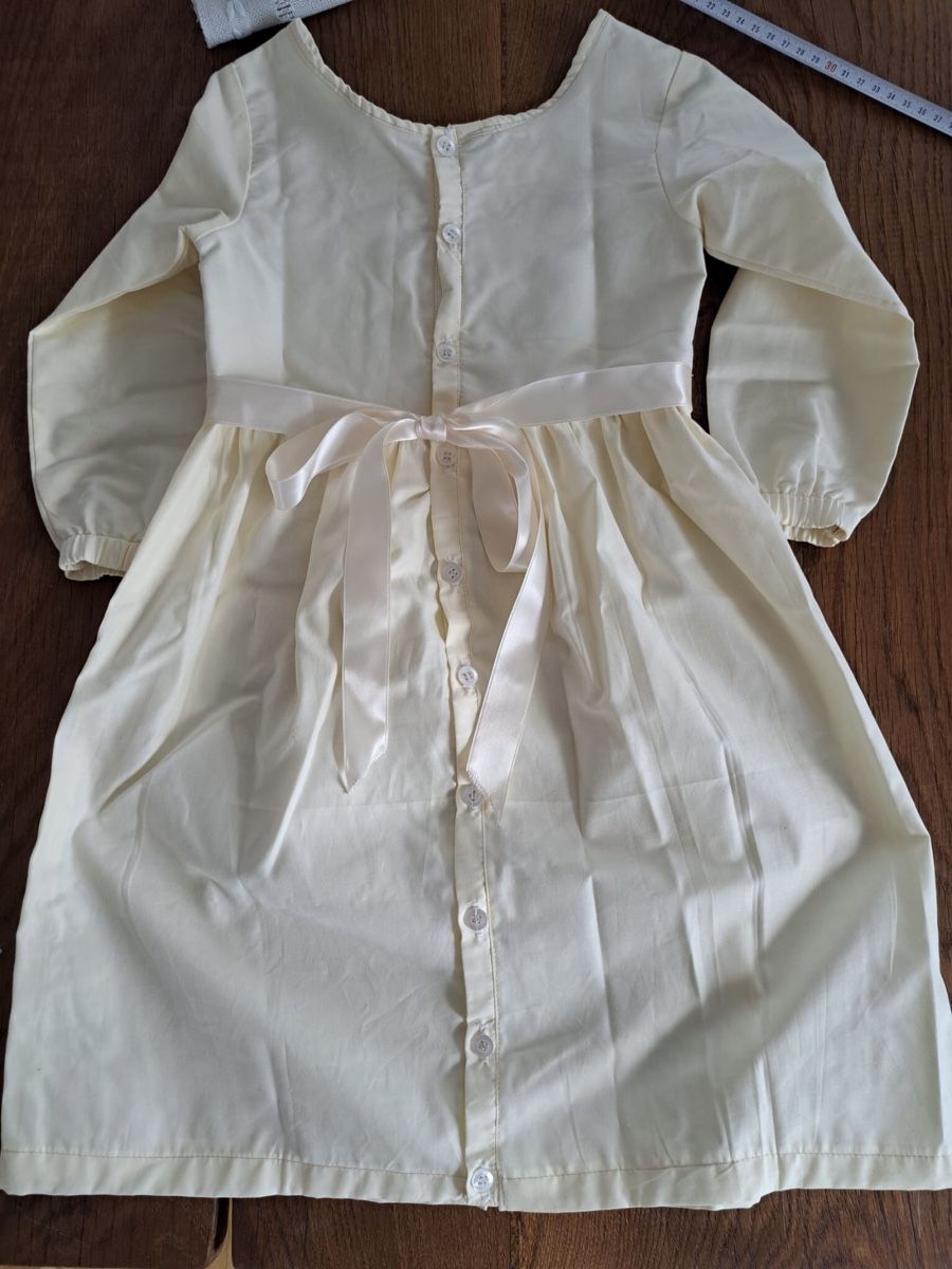 Vestiti & Gonne: Kinder Kleid 👗 – Nuovo e nell'imballaggio originale da Oberwil BL venduto da scorpio70 2