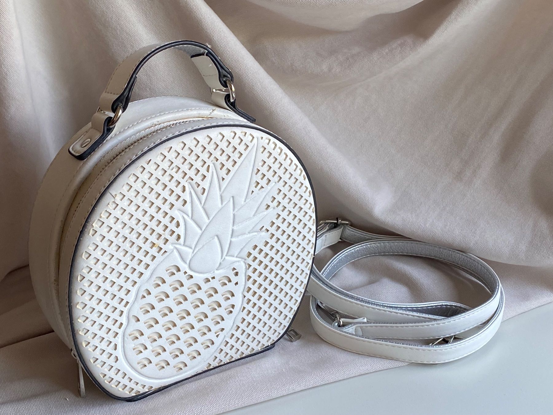 Sacs & sacs à dos: Ananas-Tasche von Call it Spring - super cute – D'occasion à Zürich par DeeJayJay