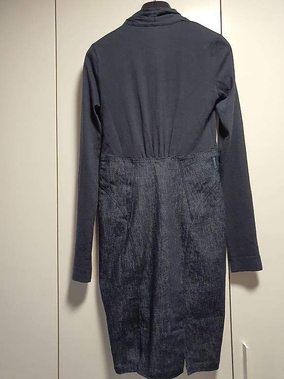 Armani Vestiti: Armani-Kleid – Usato da Klingnau venduto da Saarvoire 3