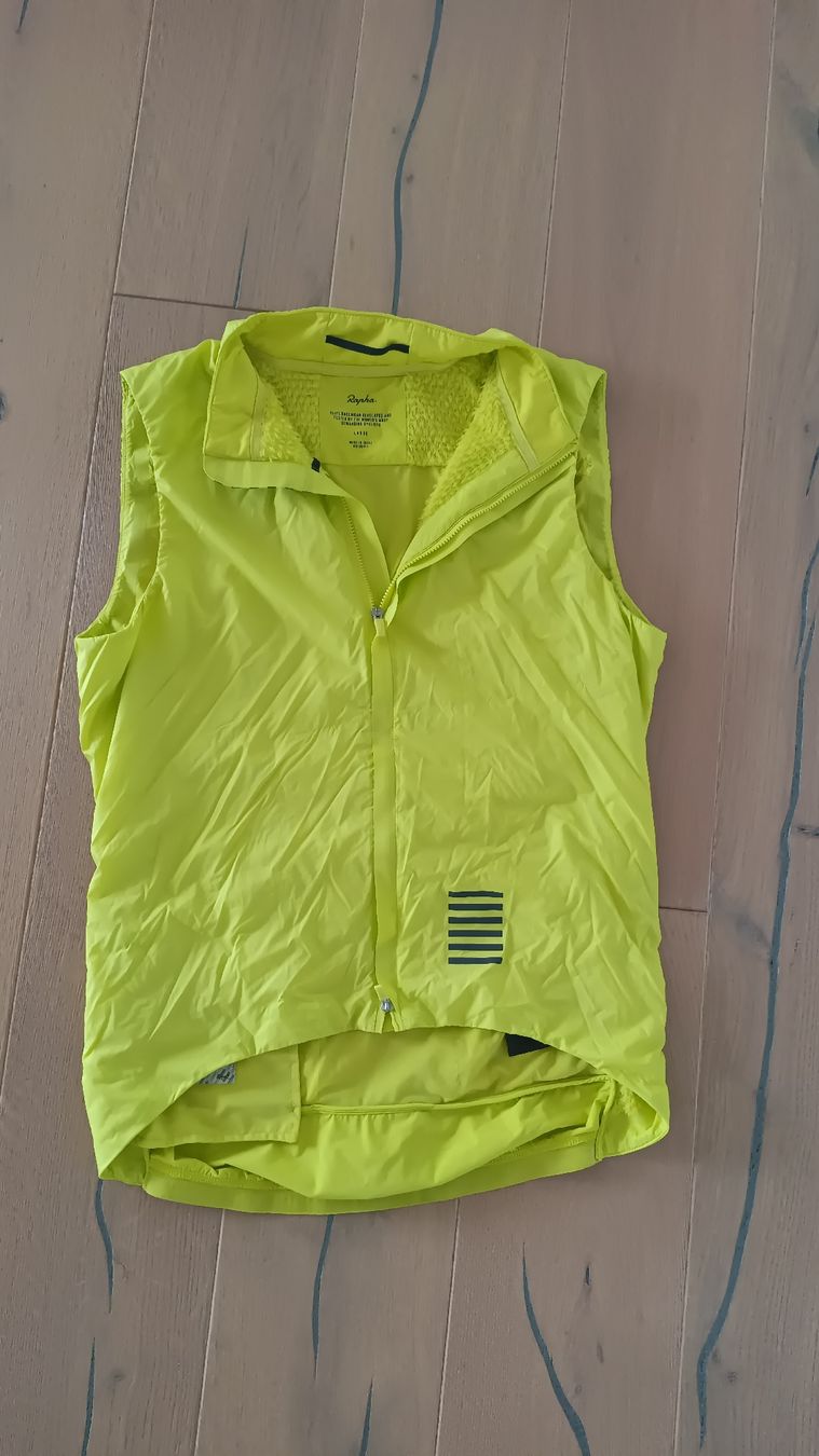Rapha Gilet & Giacche: Rapha Pro Team Insulated Gilet Grösse Large – Usato da Horw venduto da stormbird01