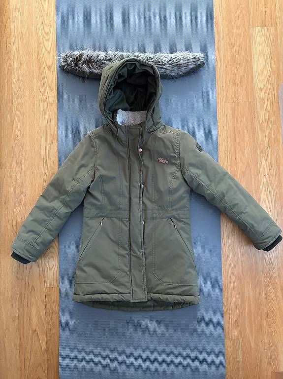 Giacche & Cappotti: Vingino Winterjacke / grün / Gr 140 – Usato da Wettswil venduto da Dukefunk