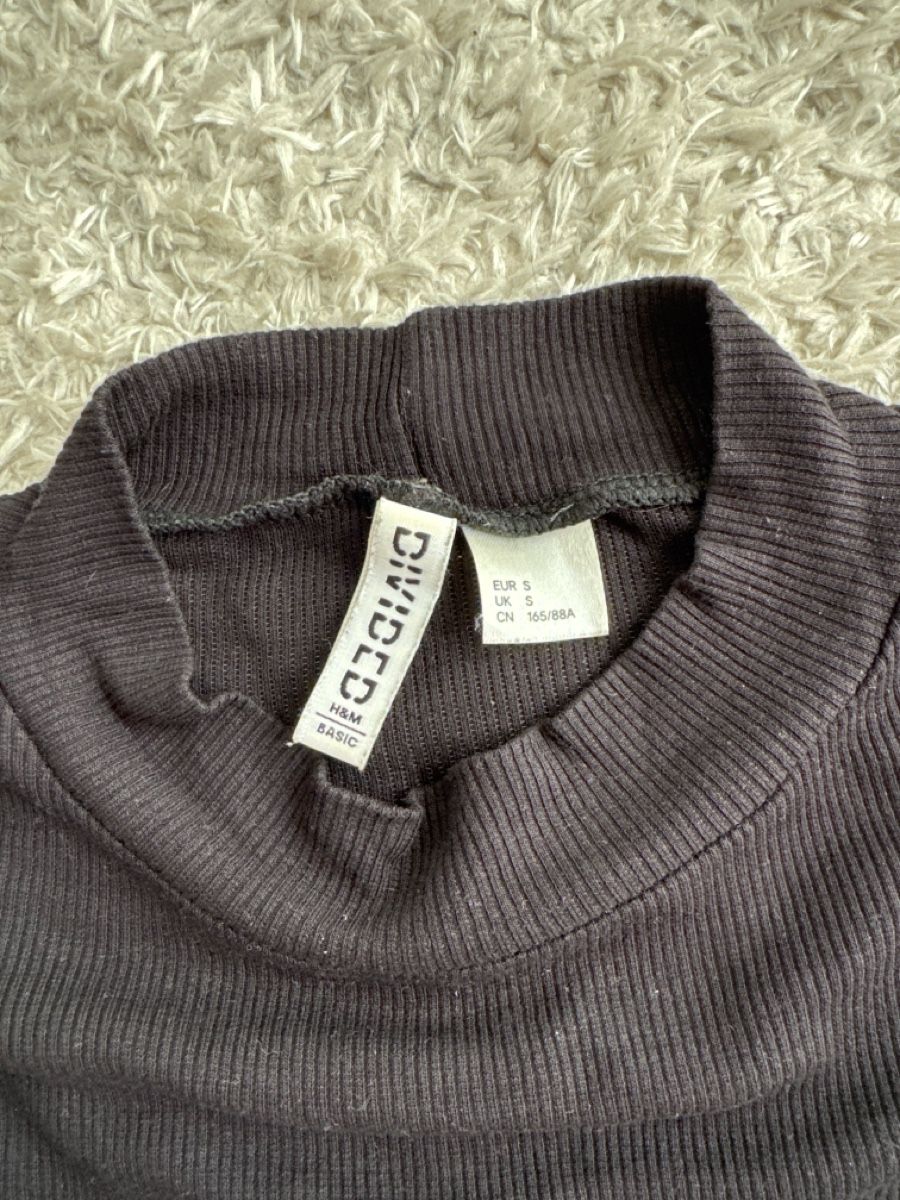 H&M Top: H&M Divided Schwarzes Langarmshirt, Gr. S – Nuovo (secondo la descrizione) da Gächlingen venduto da anjuli_123 1