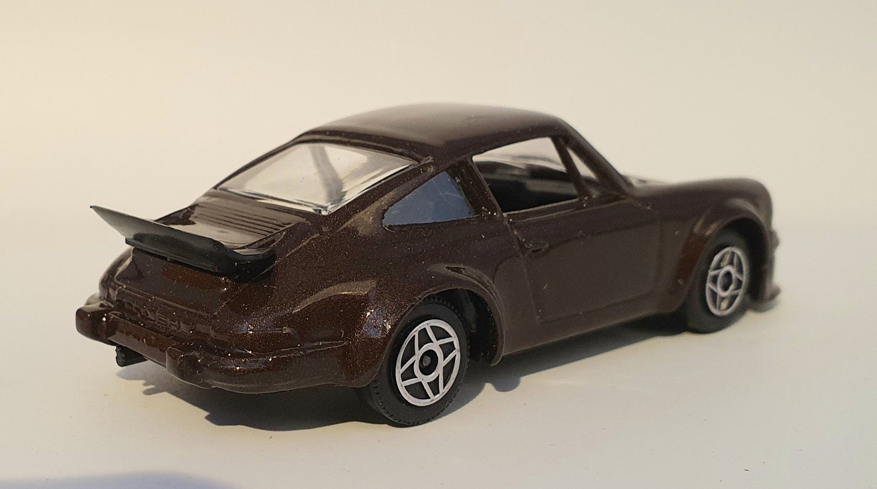 Solido Modellini d'auto: SOLIDO  Porsche 934 Turbo – Usato da Flawil venduto da RoverVitesse 4
