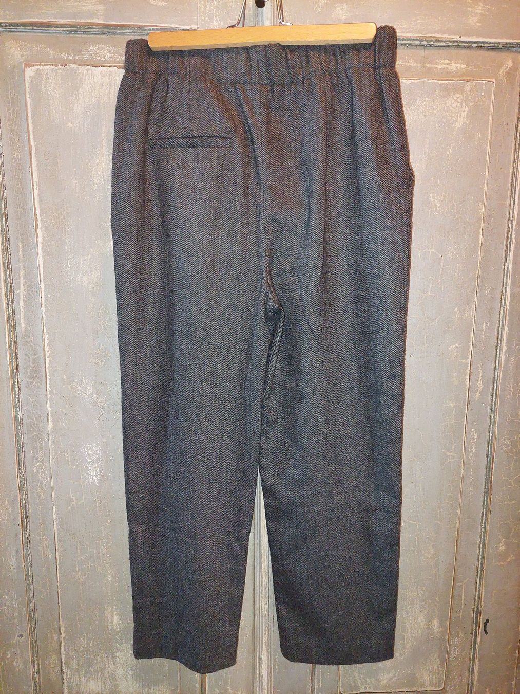 Zara Pantaloni: Zara Woman . Fischgrat - S – Usato da Besenbüren venduto da piculo 1