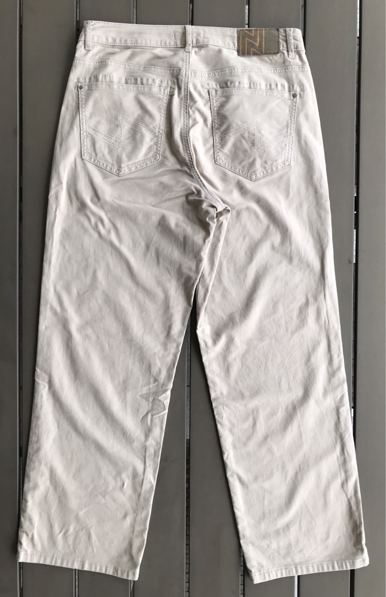 Nile Hosen: Nile Barrel Hose, Grösse S+, beige – Neu (gemäss Beschreibung) aus Ebnat-Kappel von Molton 1