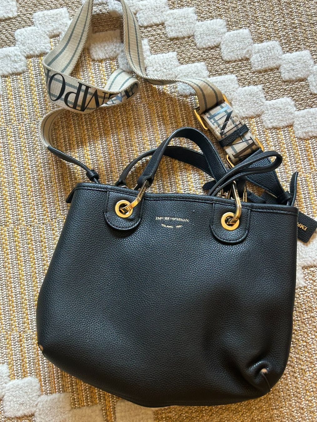 Armani Taschen für Damen: SAC A MAIN – Gebraucht aus Lausanne von kel_fpw2