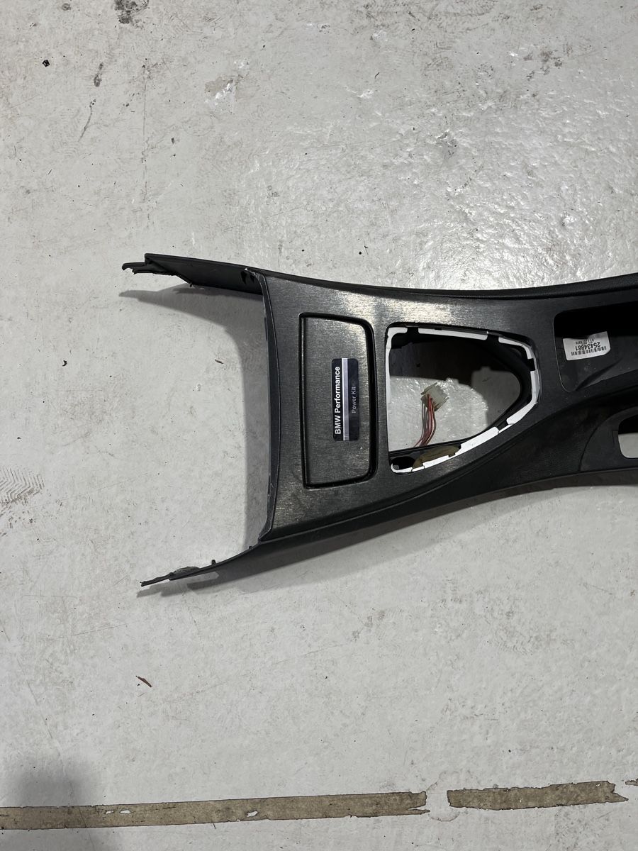 BMW Tutti pezzi di ricambio auto: Bmw E92 Mittelkonsole – Usato da St. Erhard venduto da Michel164 1