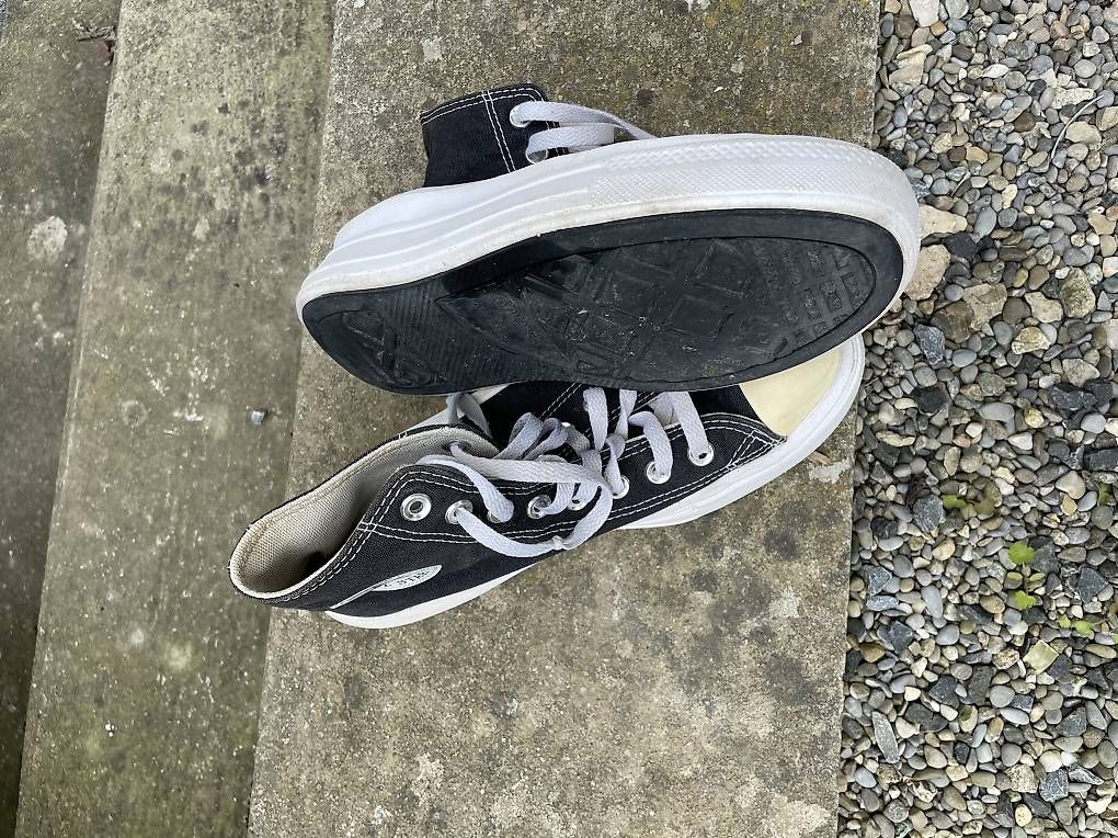 Converse Scarpe da uomo: Selten getragene Converse Grösse 39,5 – Usato da Nidau venduto da Weixel 1