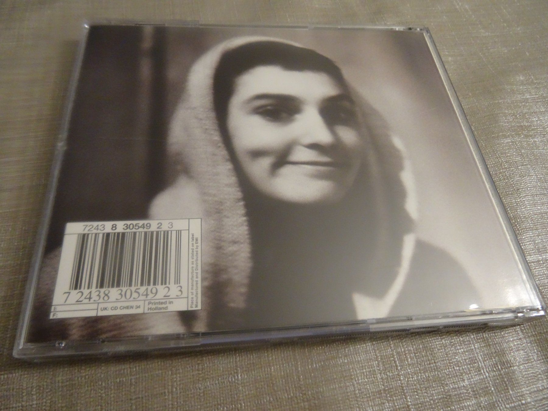 CDs: Sinéad O'Connor - Universal Mother CD – Gebraucht aus Olten von Disc-Verkauf 1