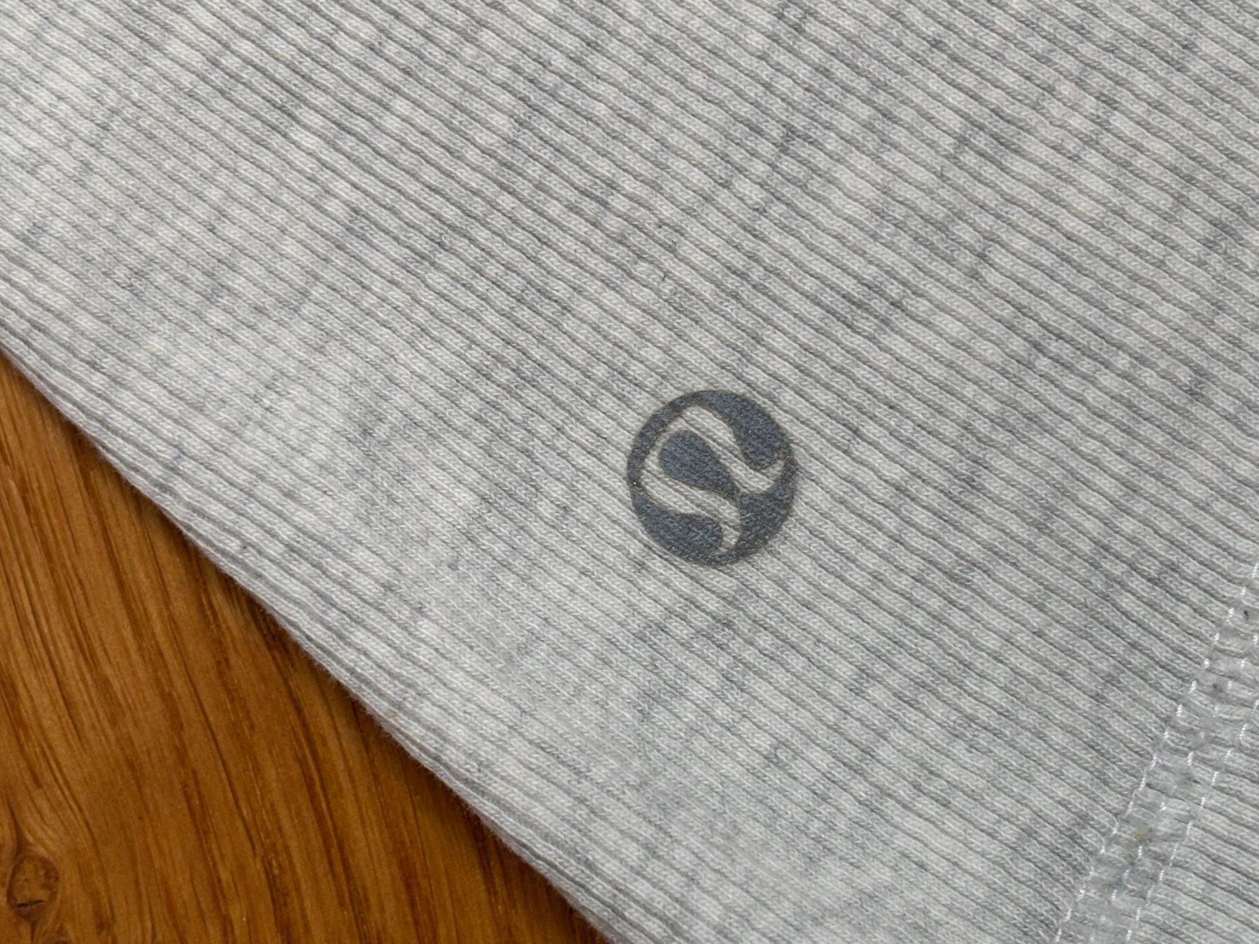 Lululemon Top: Lululemon Cool Racerback Top - Grösse 6 – Usato da Bern venduto da lolapennt 2