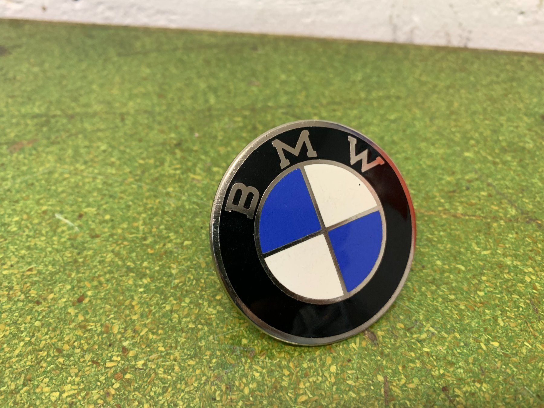 BMW Accessori per altri veicoli: BMW Emblem 60ziger Jahre – Nuovo (secondo la descrizione) da Bättwil venduto da vel_d69s 1
