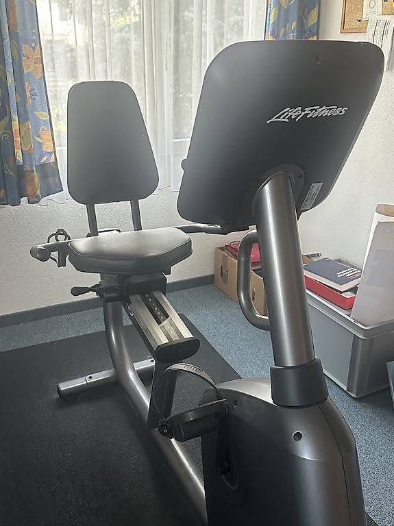 Life Fitness Hometrainer: LifeFitness Liegeergometer RS1 – Usato da St. Gallen venduto da Goldacherin
