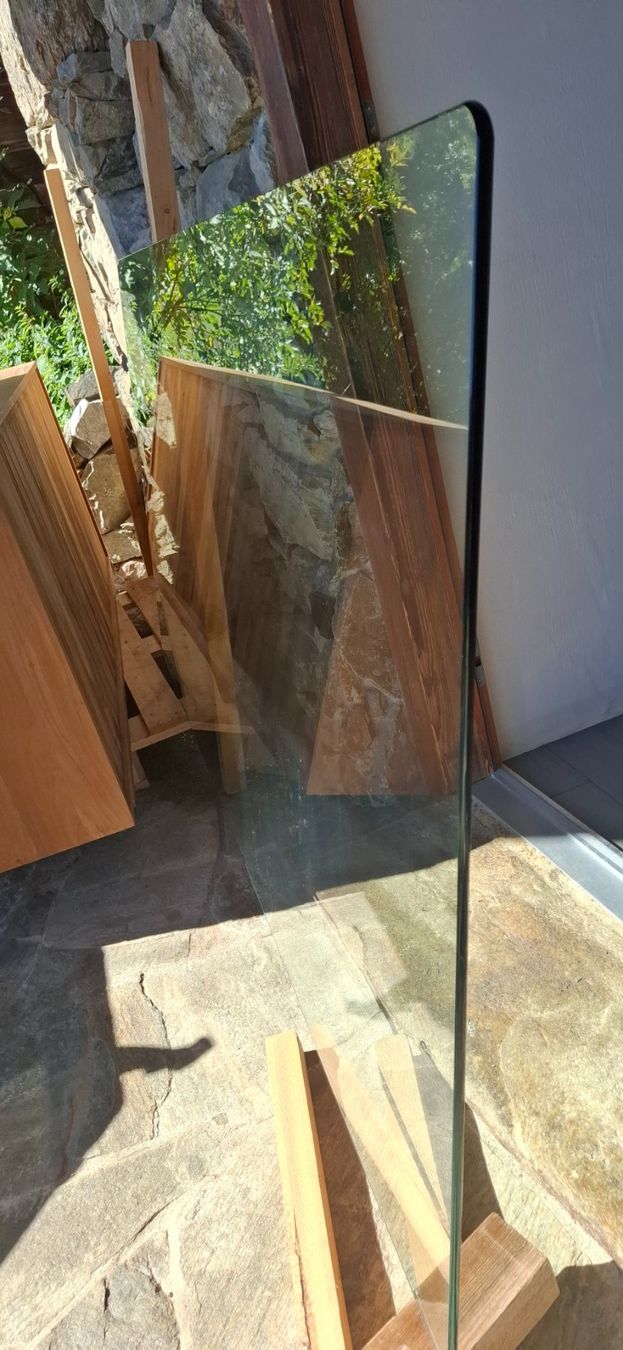Tavoli: Table en verre trempé – Usato da Ravoire venduto da tom_ty8g 2