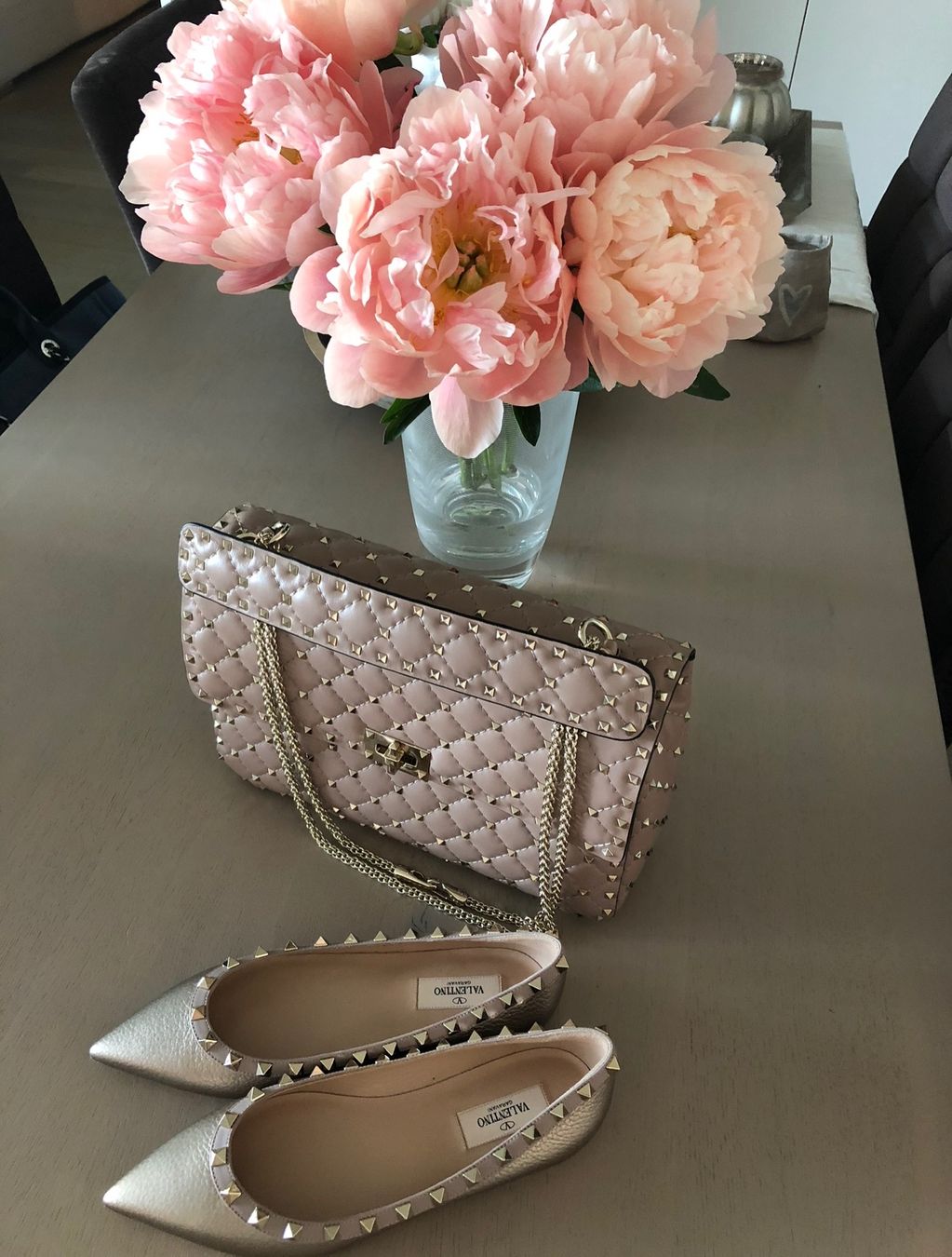 Valentino Borse da donna: Original Valentino Garavani Rockstud beige – Usato da Kilchberg ZH venduto da happyymee 1