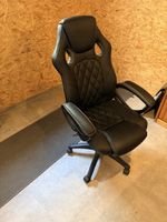 Gaming Stuhl Kunstleder schwarz gebraucht mit Defekt