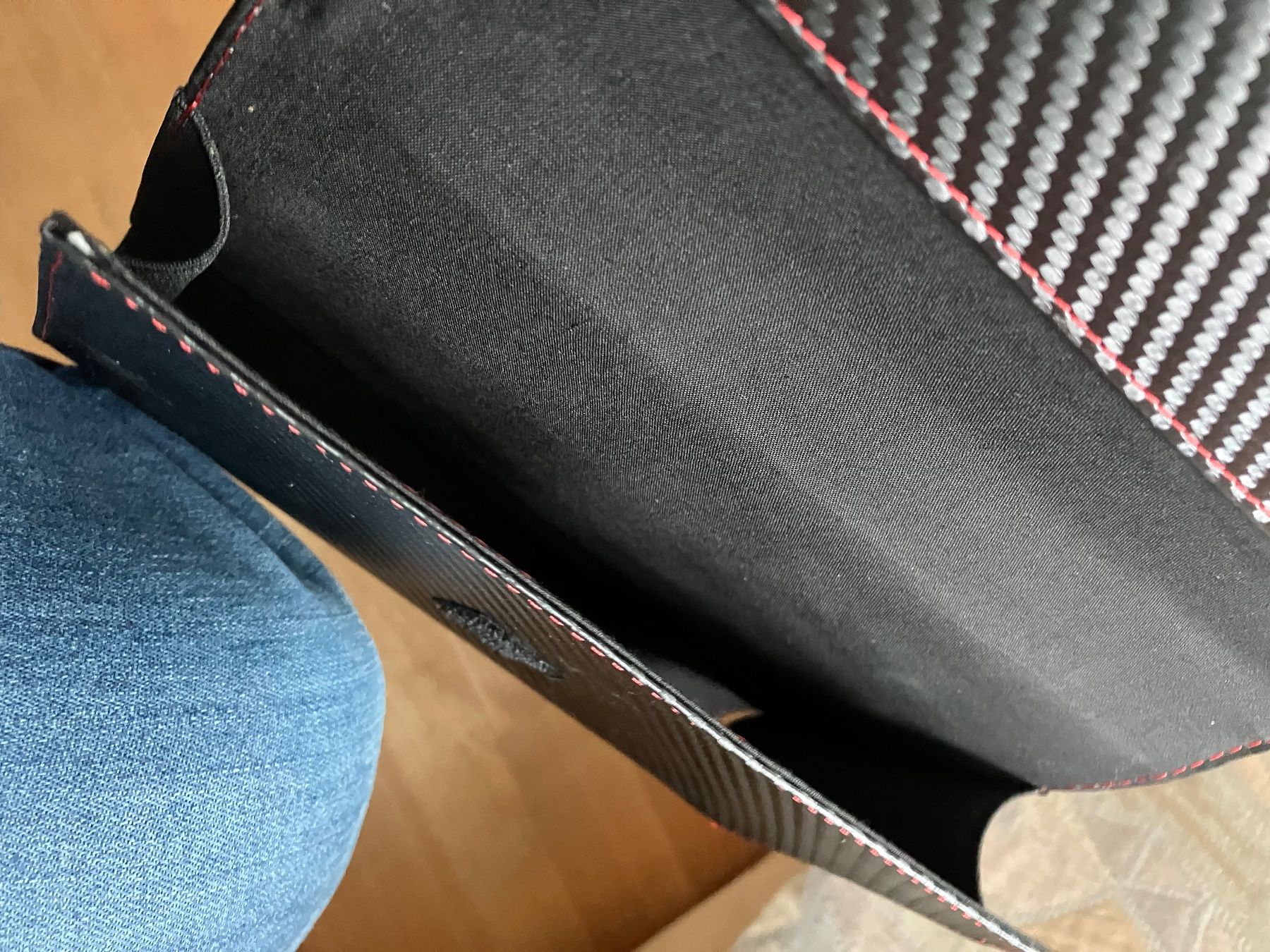 Valises & Sacs: Abarth Grosse Dokumentenmappe in Carbon Look – Neuf avec emballage d'origine à Goldach par SSRConzept 5