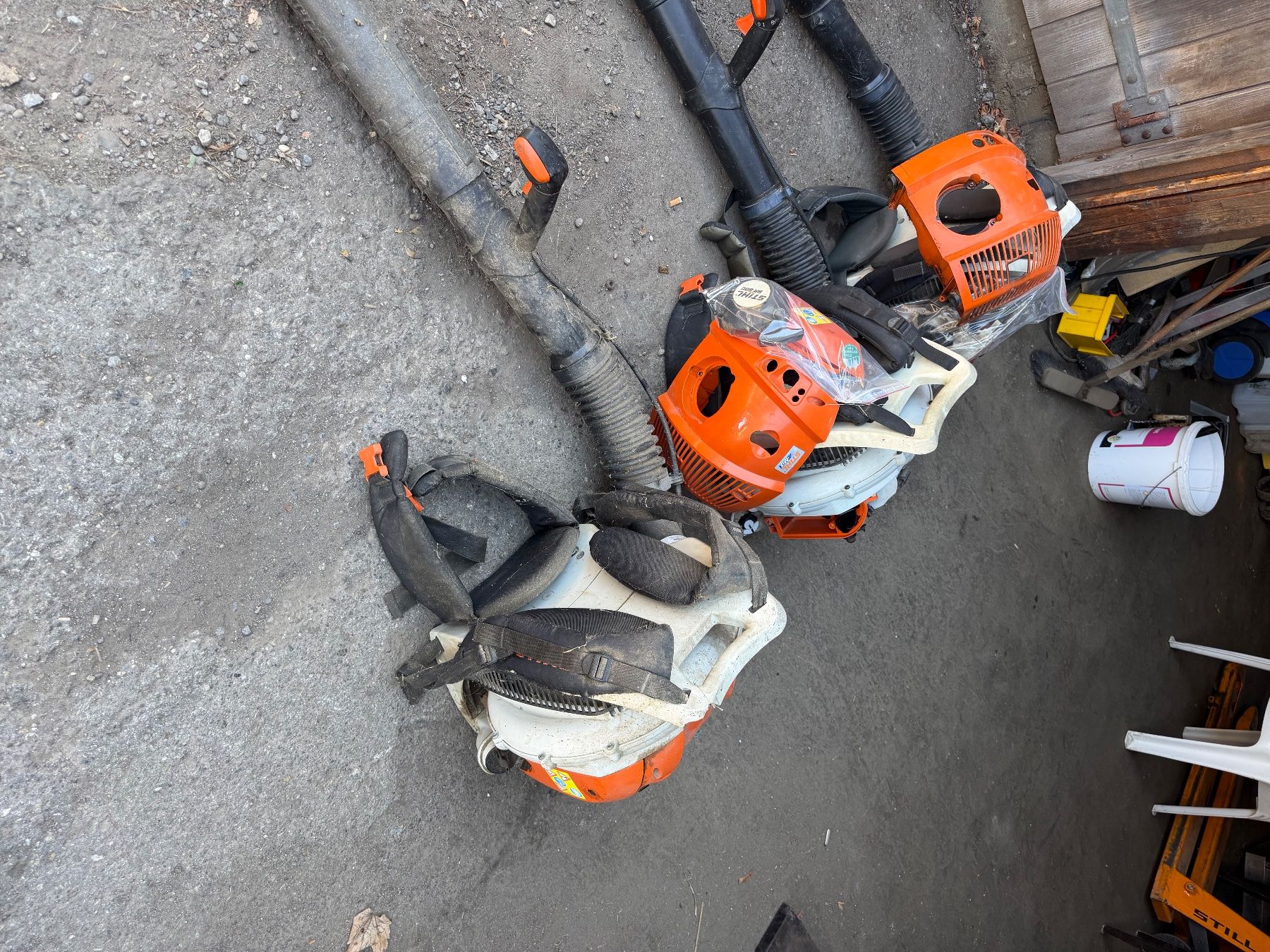 Stihl Soffiatori & Aspiratori per foglie: Laubbläser 3x Stihl Br 600 – Usato da Steinhausen venduto da Djina96 4