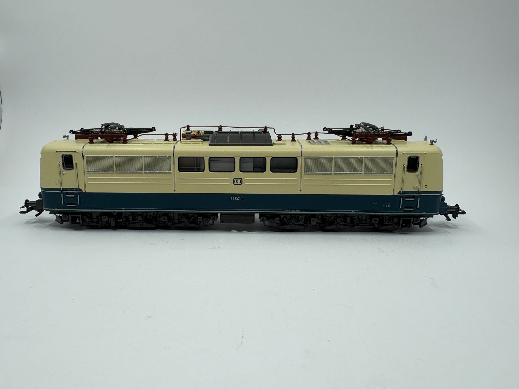 Märklin Modellini di ferrovie: Märklin DB BR 6/6 151 107-0 H0 – Usato da Forch venduto da Hanimann-Robinson 1