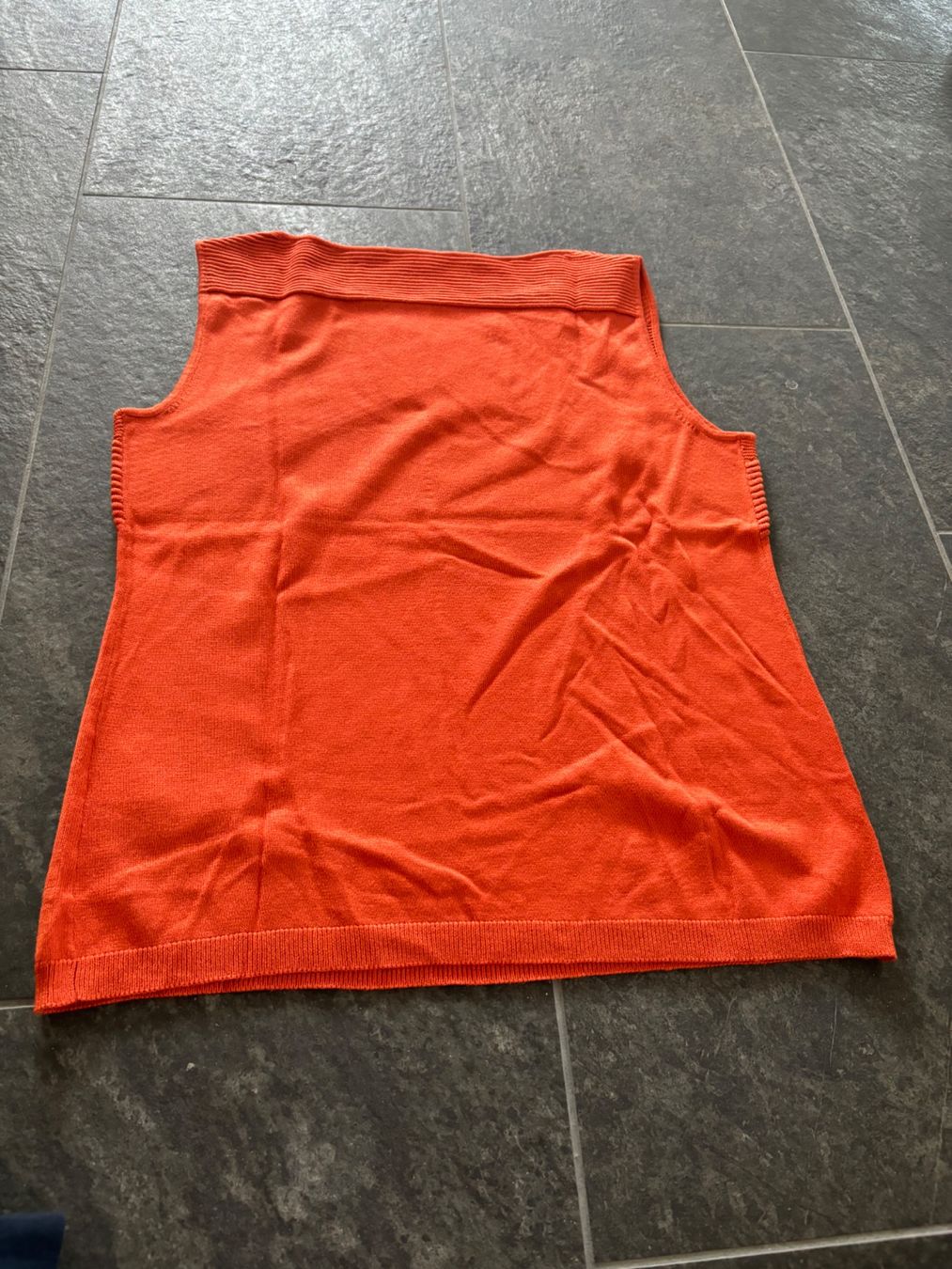 Comma Pullover & Sweatshirts: wunderschöner ärmelloser oranger Pullover - comma - Gr. 36 – Gebraucht aus Stadel von Chanel_5 2