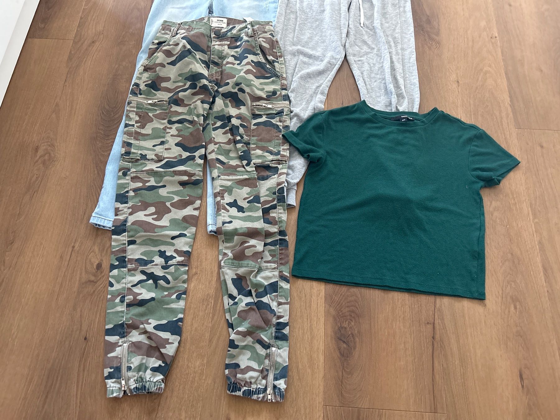 Lotti di vestiti: Kleiderpaket Gr 32 oder XXS Bershka und Tally Weijl – Usato da Regensdorf venduto da Spyke55 3