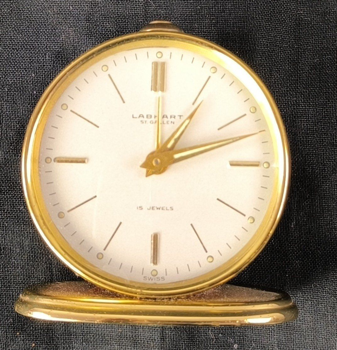 Stand- & Wanduhren: Vintage-Reiseuhr mit Weckfunktion -  Labhart – Gebraucht aus Rüti ZH von Restwert_Rueti_ZH