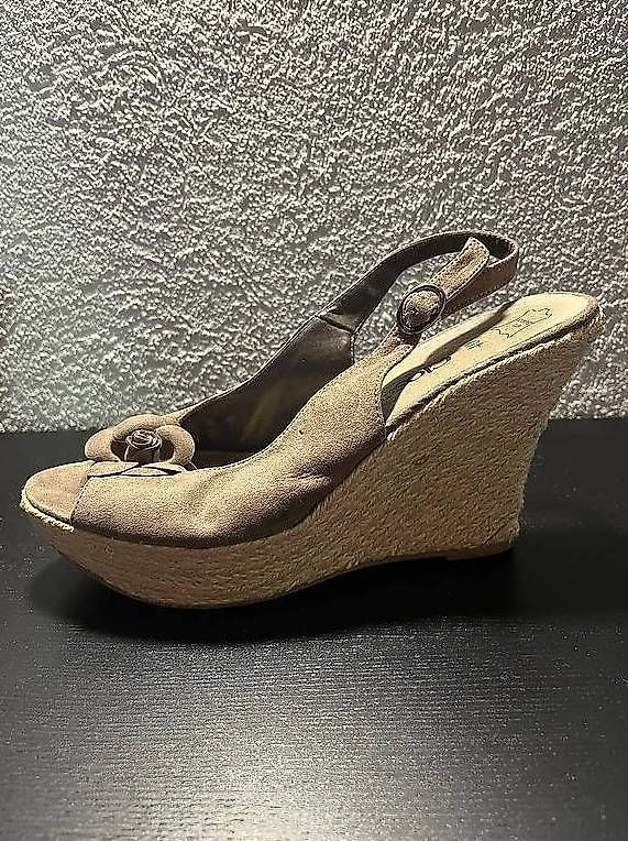 Scarpe da donna: Blockabsatzschuhe / Chaussures à talon "bloc" – Usato da Soral venduto da Diiiiiiiane 3