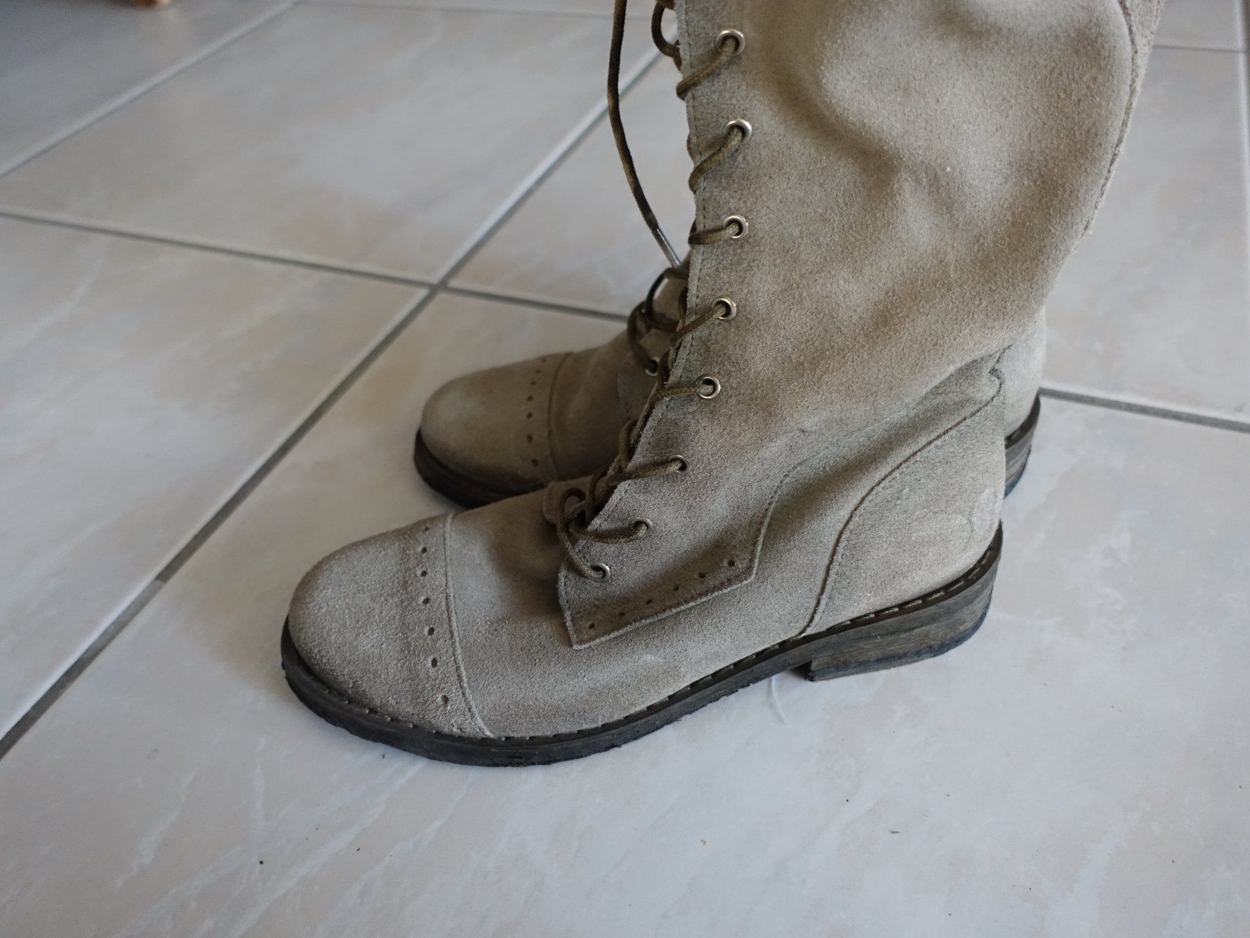 Chaussures femmes: Lederstiefel FELMINI Gr. 37 – D'occasion à Glattfelden par tdlubek 2
