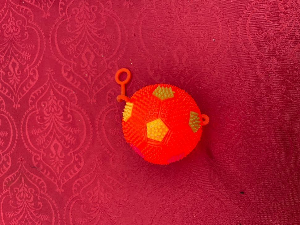 Jeux: Kinder leuchtender Ball Spiel – D'occasion à Bergdietikon par antovale