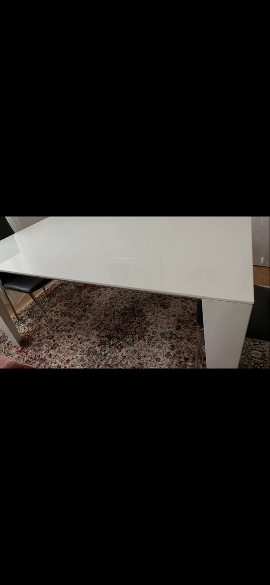 Tavoli: Esstisch Weiss Hochglanz mit 2 stühle – Usato da Winterthur venduto da tat_kxx5 1