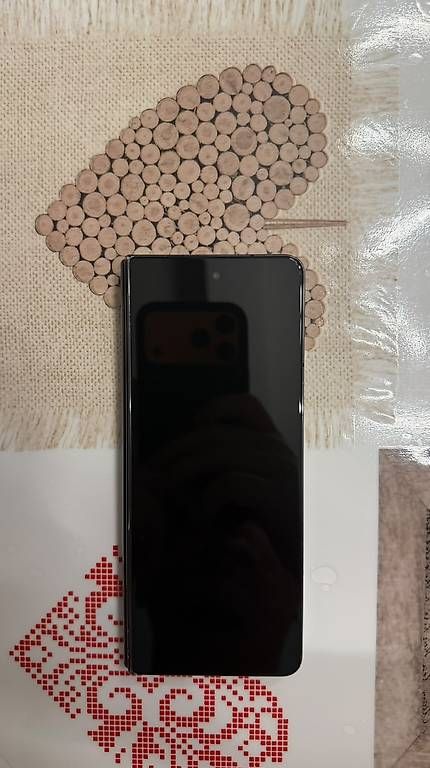 Handys / Smartphones: Samsung Galaxy Zfold 4 – Gebraucht aus Egerkingen von Sanel07 1