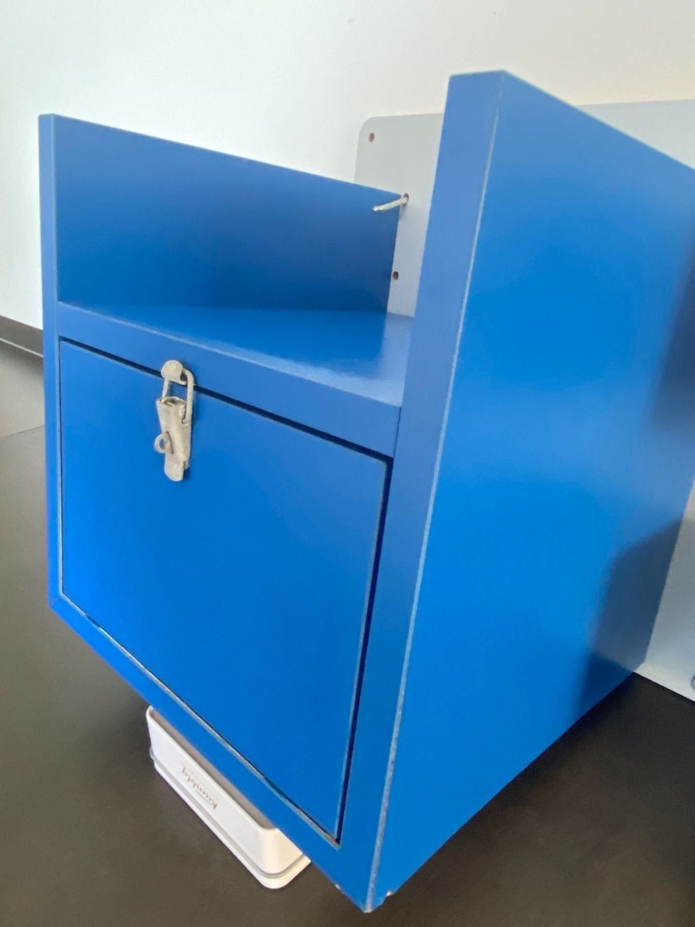 Scrivanie: Panneau de bureau Zemolino – Usato da Delémont venduto da Ma_LoU.01 6