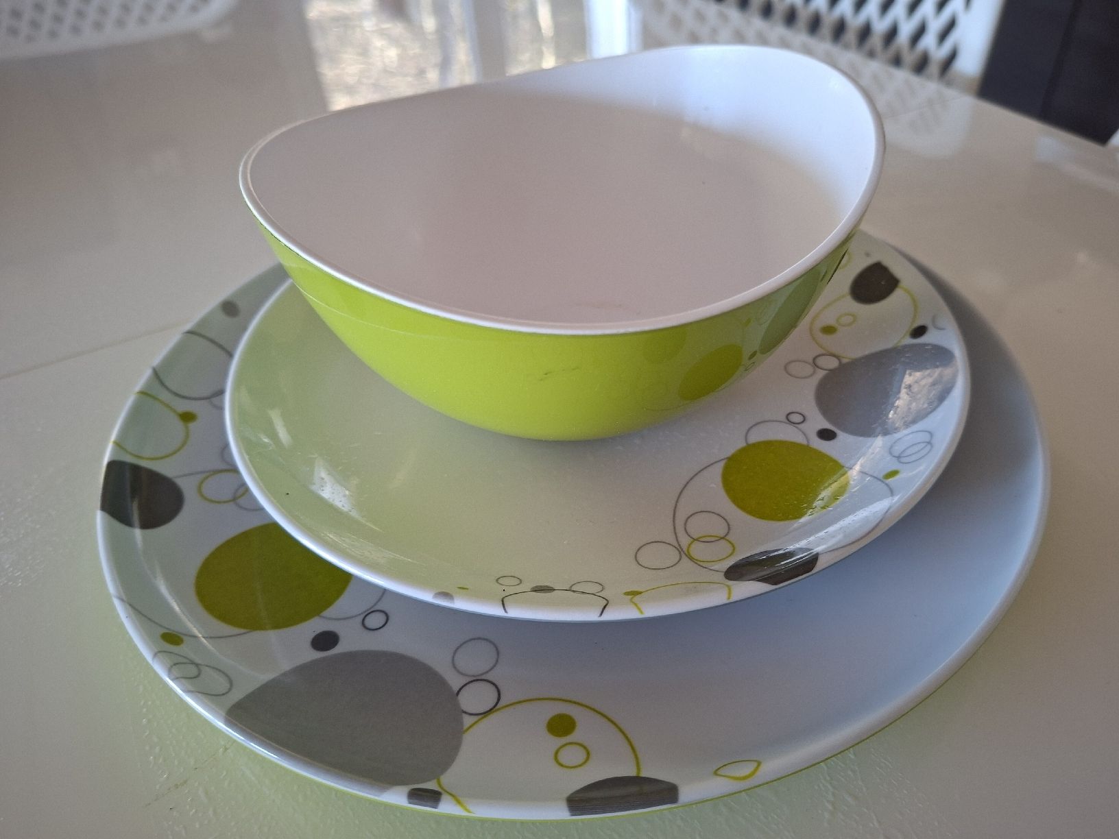 Set di piatti: Vaisselle camping mélamine  – Usato da Noiraigue venduto da isa_69k6 2