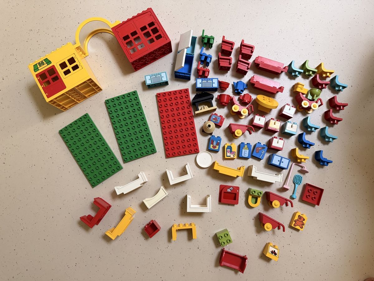 Lego Spielzeuge: Lego Duplo - Haus mit Einrichtung  – Gebraucht aus uster von amplid02