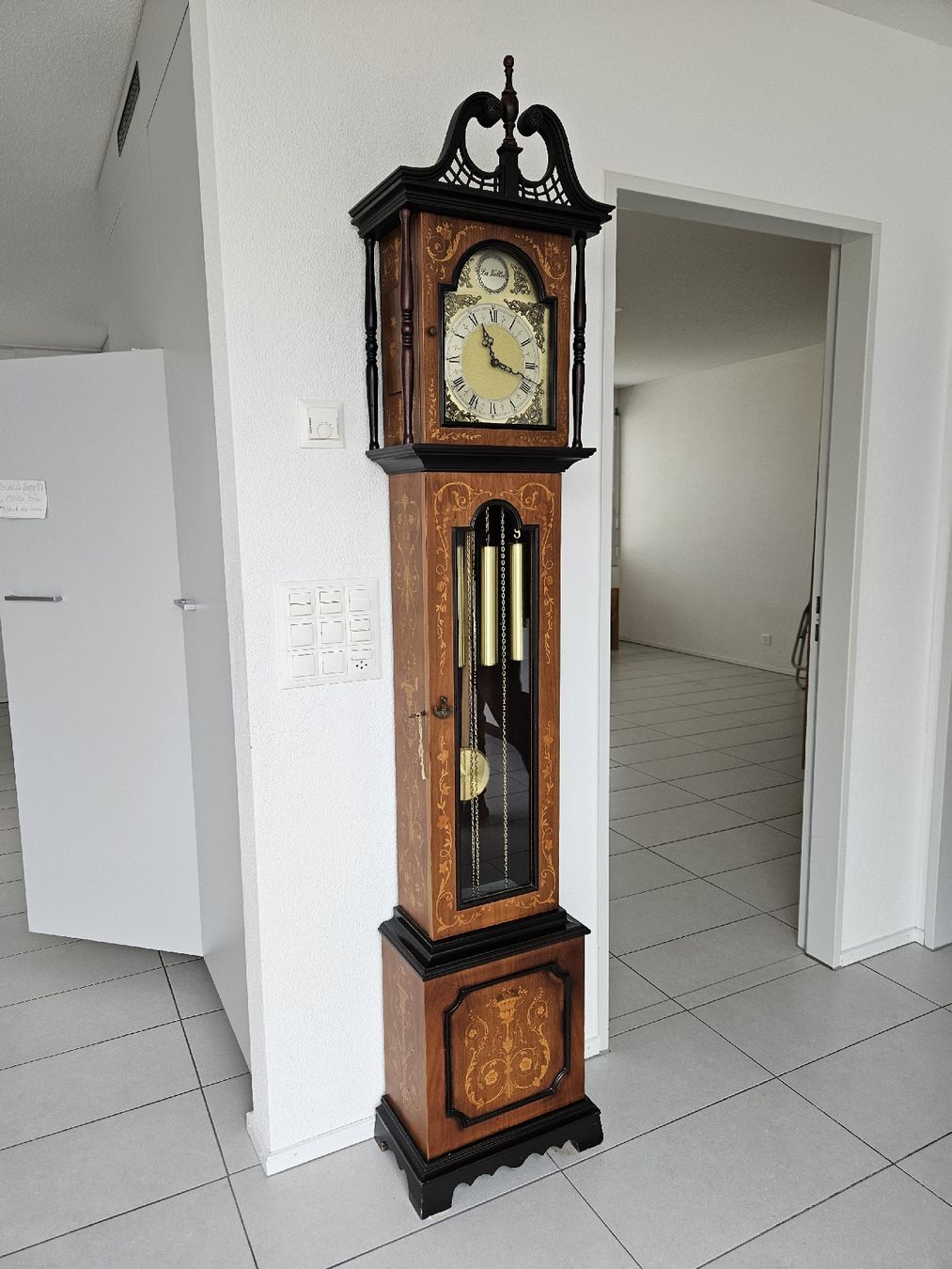 Orologi da terra & Orologi da parete: Antike Standuhr mit Intarsien - La Vallée – Usato da Zürich venduto da noahkauft