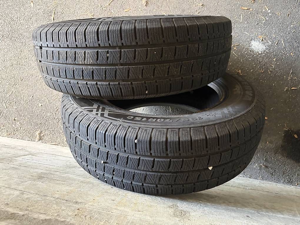 Pneus & Roues: Winterreifen x2 – D'occasion à St. Gallen par lei_529d 1